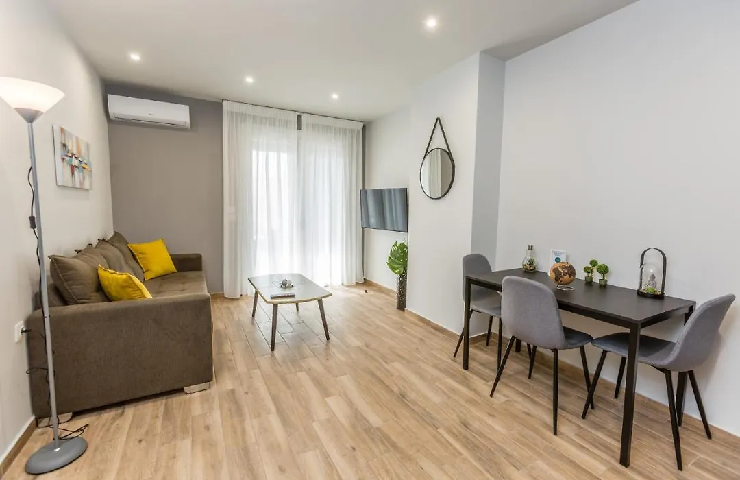 Raise Athens Metro Apartments-1